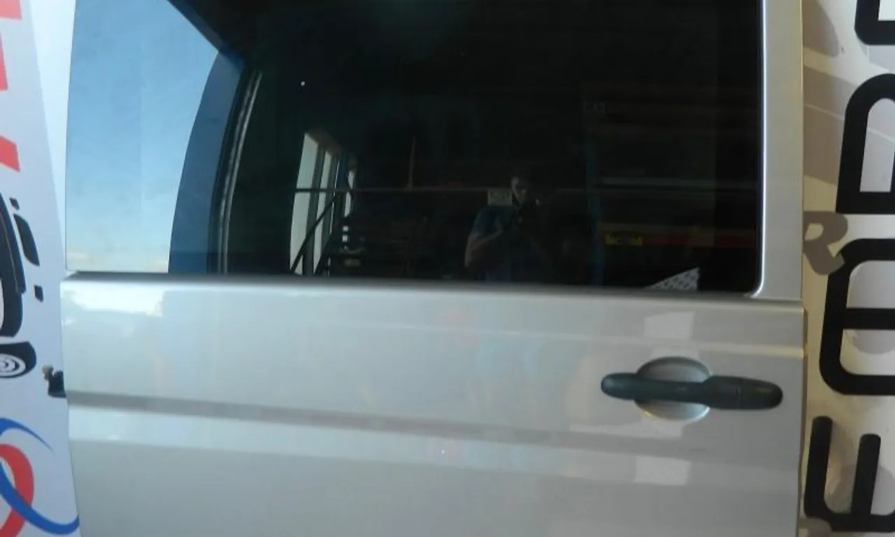 Usa laterala culisanta dreapta MERCEDES VITO bus 2003-null