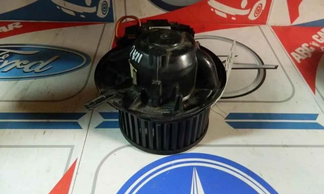 Ventilator bord VOLKSWAGEN PASSAT B6 Variant 2005-2011