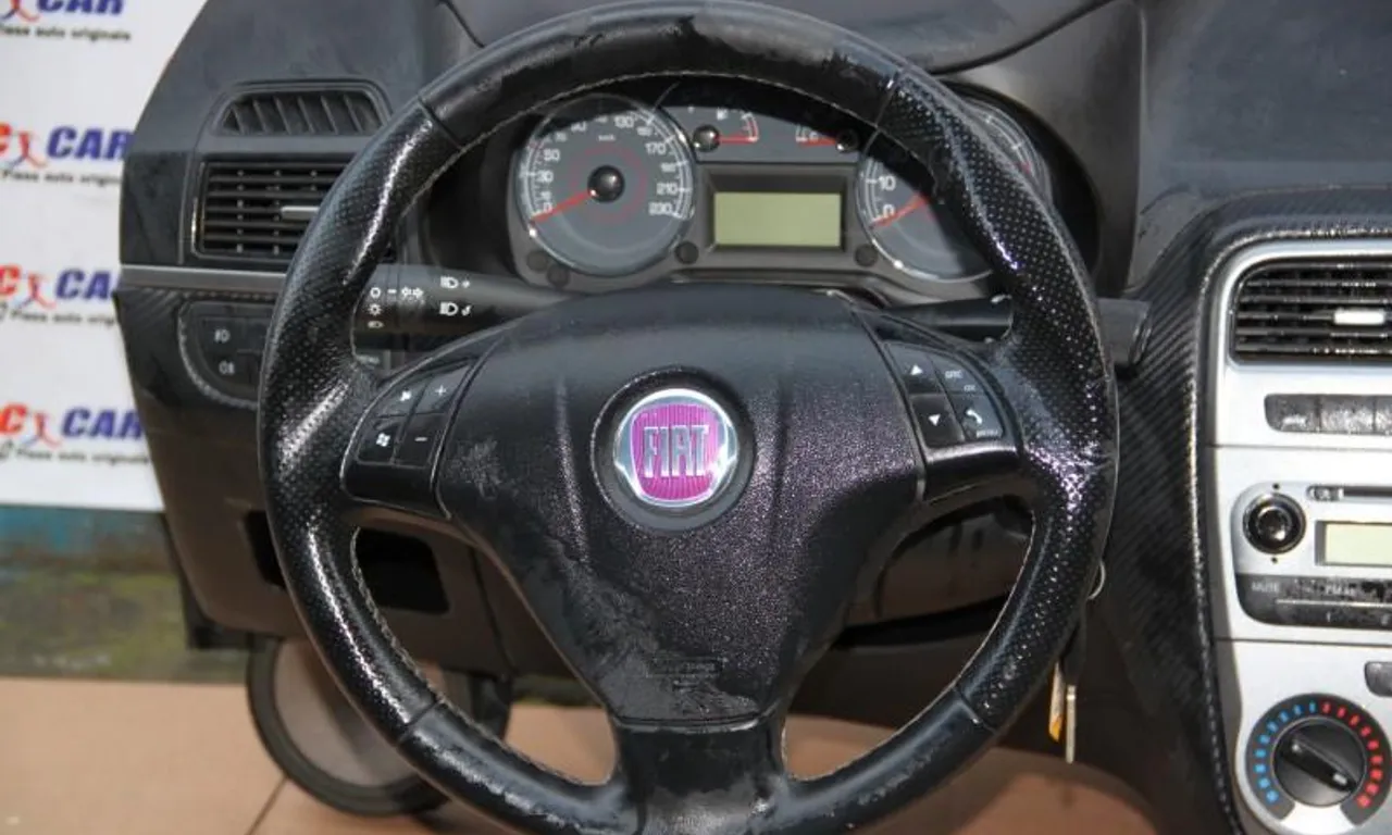 Volan din piele cu comenzi FIAT GRANDE PUNTO 2005-null